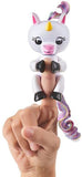 Fingerlings Baby Unicorn - Gigi (White with Rainbow Mane and Tail)