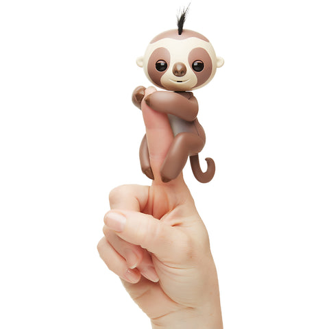 Fingerlings Baby Sloth - Kingsley (Brown) -  Interactive Baby Pet